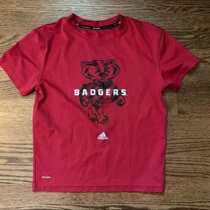 5/$25🟡 Kids Wisconsin Badgers athletic tshirt